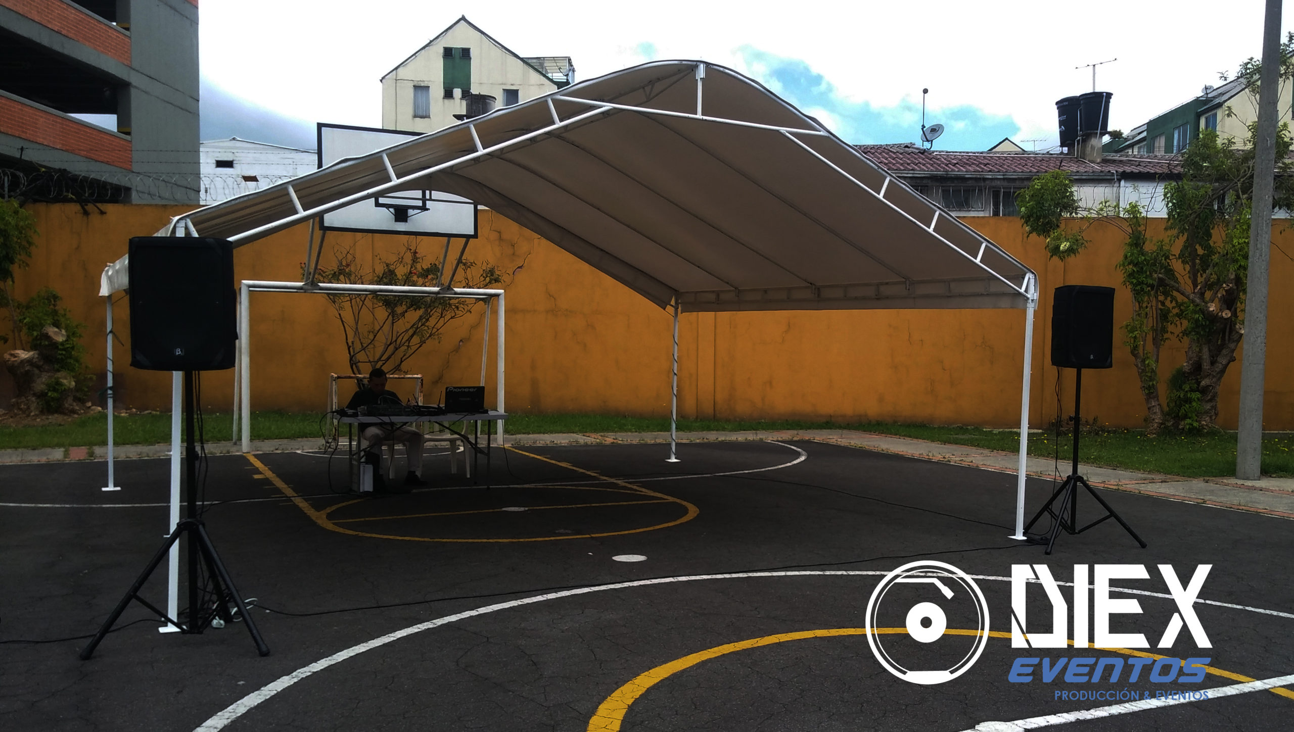 alquiler de Carpa y sonido para eventos sociales