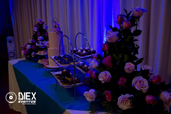 luces-para-ambientación-par-led-cocteles-fiestas-ceremonias-fotografia-cenas-musicos-en-vivo-diexeventos.com.co Fotografía-paraeventos-en-Bogotá-diexeventos.com.co